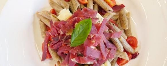 Embedded thumbnail for Penne di saraceno con julienne di bresaola e Scimudin 